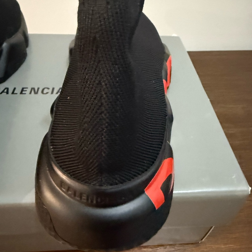 Balenciaga Speed LT Graffiti Sneaker size EU39, women’s 9, men’s 7.5 - Picture 8 of 8